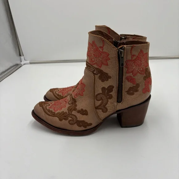 Corral Western Cowgirl Ankle Zip Boots Boho Embroidered Leather Women’s Size 9 - Picture 4 of 8
